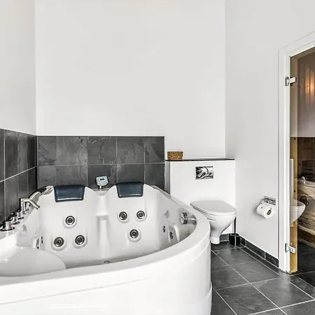 Hs006-henne-musvagevej-18 * Henne Strand